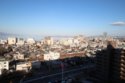 【展望】 | シャリエ大津レイクヴィスタ | 通路側の琵琶湖の眺望