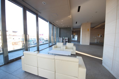 【エントランス】 | シャリエ大津レイクヴィスタ