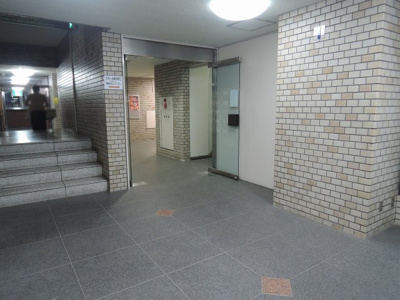 【エントランス】 | エクレール横浜西口 | エントランス部分です。