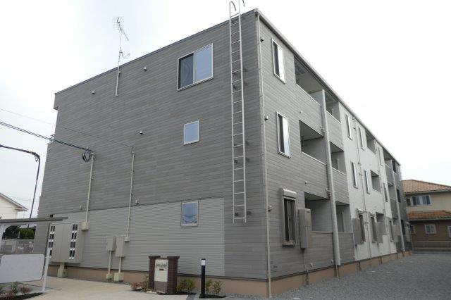 倉敷市上東のアパートの外観