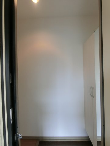 パストラル米原Ｂ棟の玄関