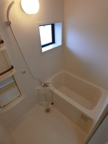 パストラル米原Ｂ棟の浴室