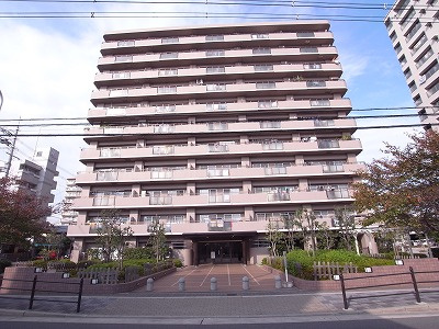 ディオ・フェルティ旭公園の外観|・小中学校が徒歩10分圏内で安心です。
・緑豊かな城北公園も近く自然を感じられる住環境