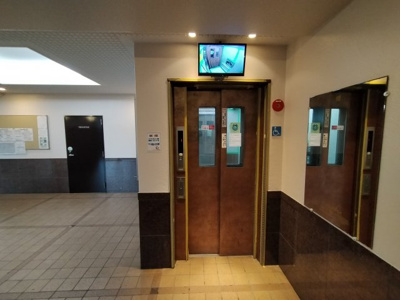 【その他共用部分】 | ディオ・フェルティ旭公園 | エレベーター内のモニターがついており、防犯面も安心ですね♪