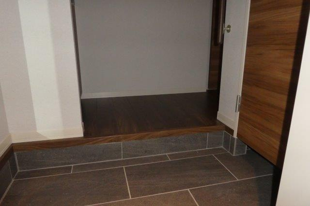 コモンドーレの玄関