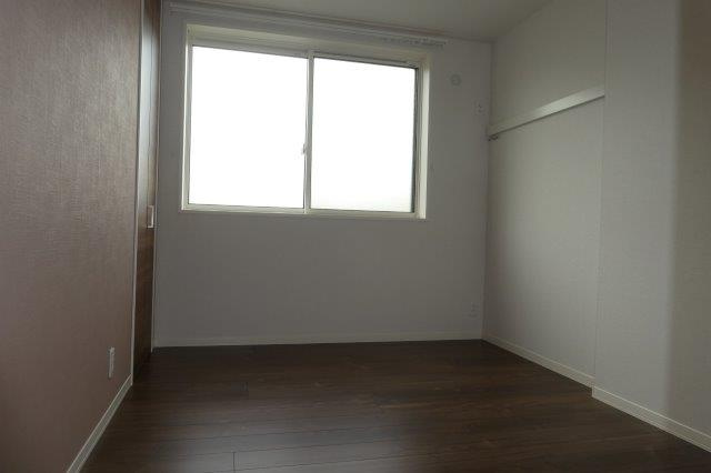 コモンドーレの寝室|洋室