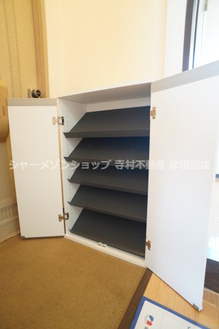 プローデンス前原の収納