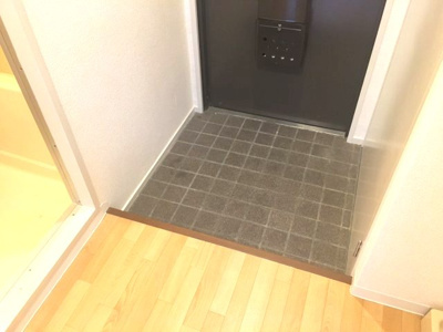 【玄関】 | オギタビル