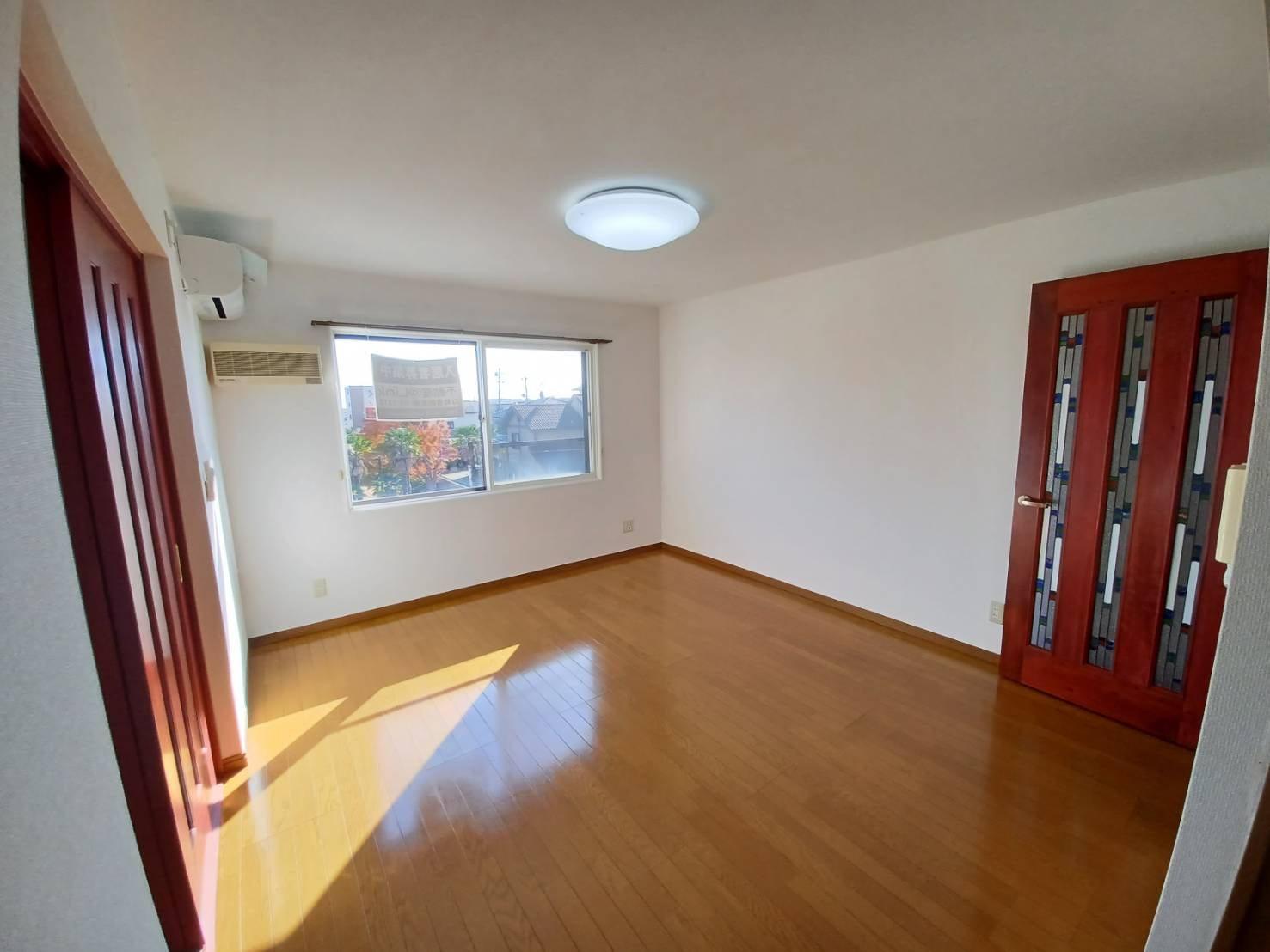 ヒーローマンション・セージの居間・リビング