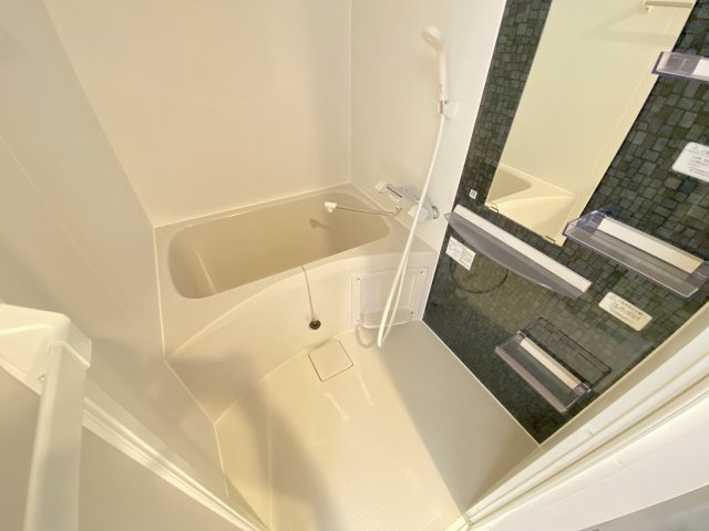 セレニテ福島プリエの浴室