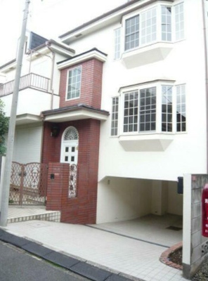 【外観】 | 杉並区天沼3丁目戸建 | 落ち着いた雰囲気。