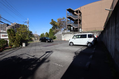 【駐車場】 | グリーンヒル・あかしあ