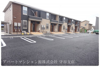 【駐車場】