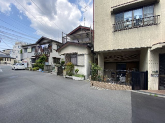 【前面道路含む現地写真】 | 前道広々しておりますので奥様の運転も安心です♪