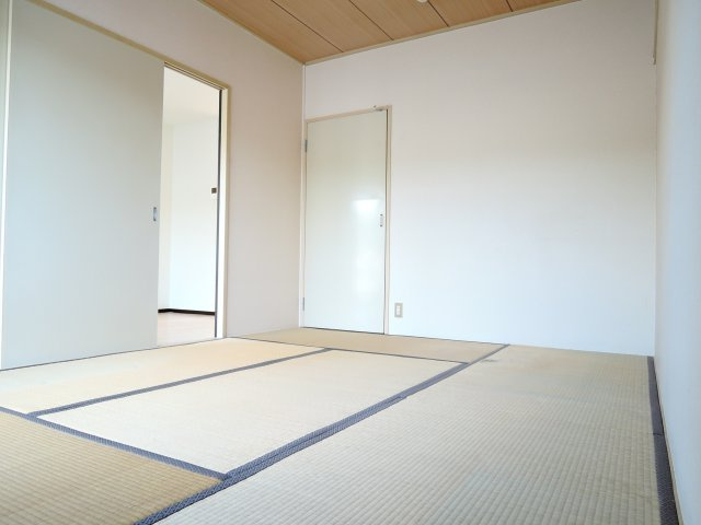 【和室】 | ウインディア南平台A棟