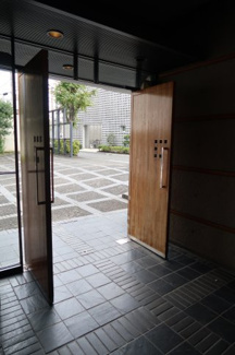【エントランス】