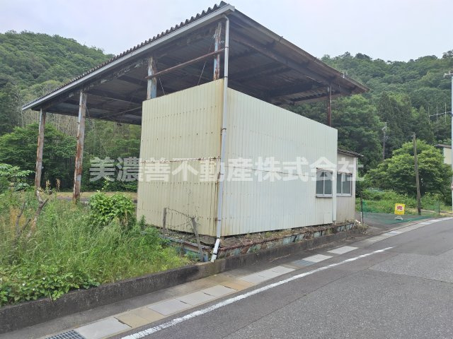 ５７８３７　岐阜市椿洞土地の外観