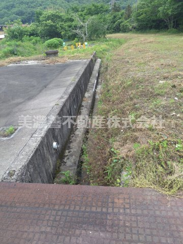 ５７８３７　岐阜市椿洞土地の外観