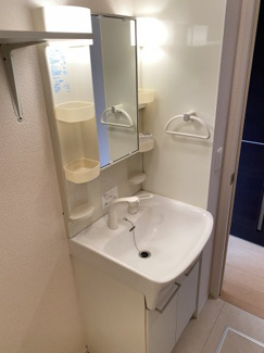 【独立洗面台】 | グランドコート　Ａ