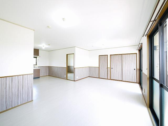 サンハイツ2号館の居間・リビング|ゆったり過ごせる居間です