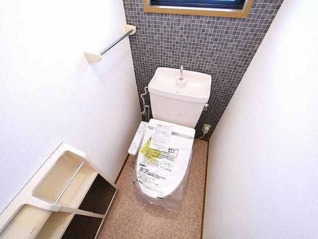 サンハイツ2号館のトイレ|ゆったりとした空間のトイレです