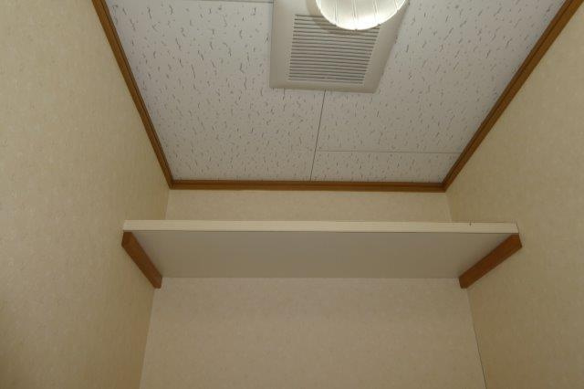 カーサコモドのトイレ|トイレ棚