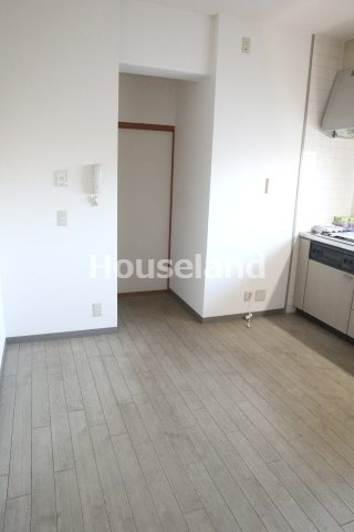 メゾンKITSUNEJIMAの居間・リビング