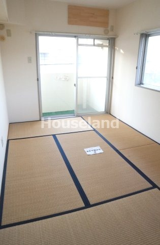 メゾンKITSUNEJIMAの和室