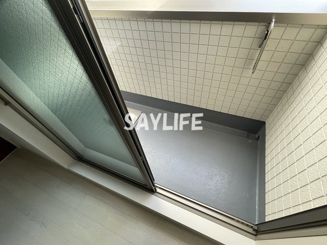 ネオシオンのバルコニー