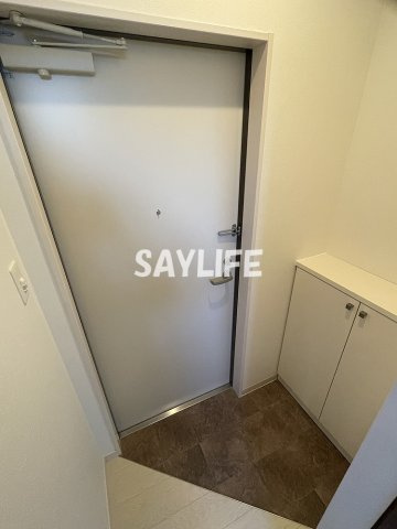 ネオシオンの玄関