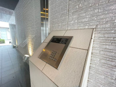 【エントランス】 | チッタビアンカ