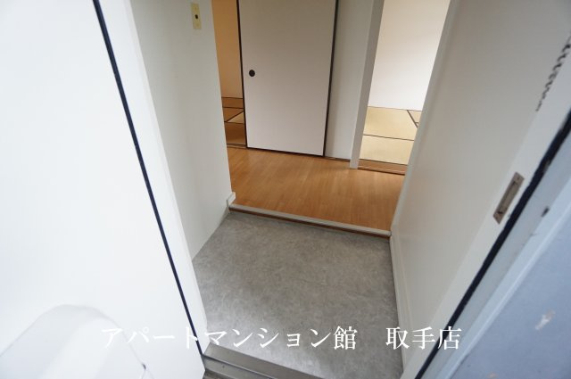 ビレッジハウス台宿3号棟の玄関