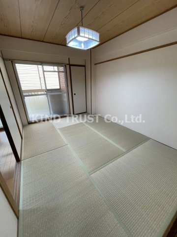 内海マンションの和室