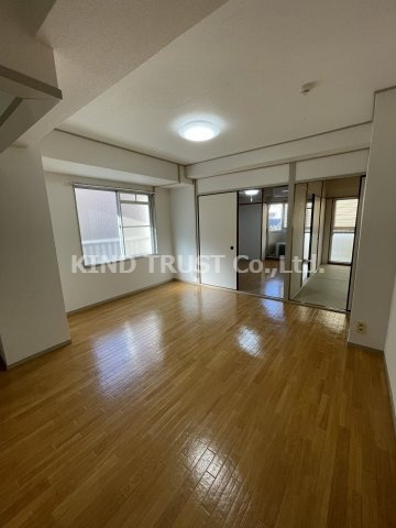 内海マンションの居間・リビング