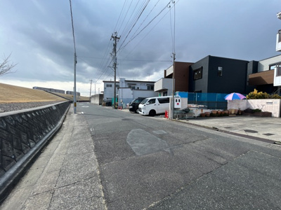 【前面道路含む現地写真】 | 瑞穂区井の元町　全2棟　1号棟＜仲介手数料無料＞中根小・萩山中　新築一戸建て | 2/16撮影
住宅ローンアドバイザーの村田です。住宅ローン審査が通らなかった方、あきらめる前にご相談ください。