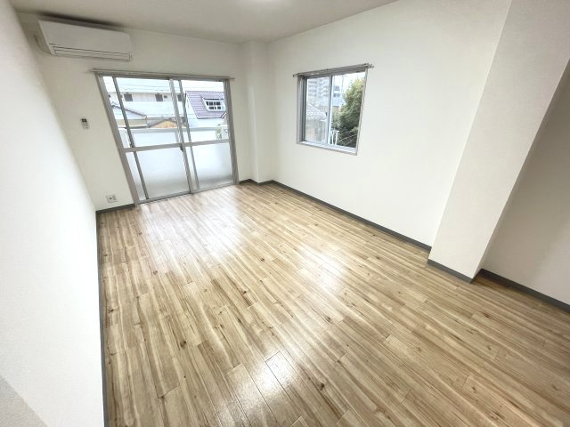 【寝室】 | ゆとりの広さです