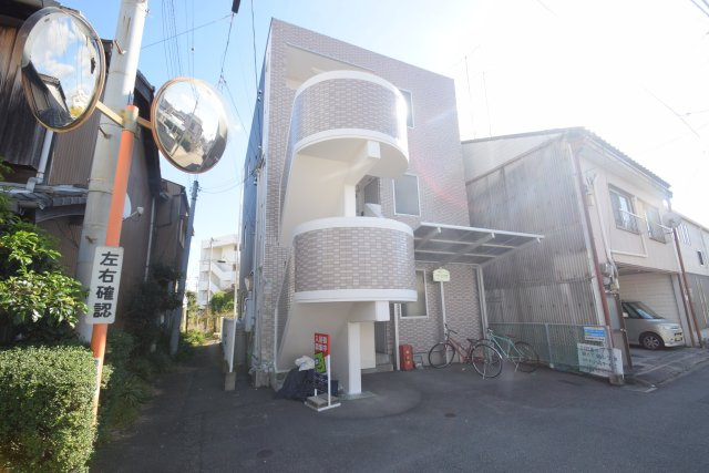 【外観】 | 落ち着いた雰囲気の外観です