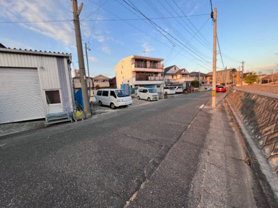 【前面道路含む現地写真】 | 瑞穂区井の元町　全2棟　2号棟＜仲介手数料無料＞中根小・萩山中　新築一戸建て | 12/10撮影
瑞穂区の新築一戸建てや不動産売買の事ならマックスバリュで住まい相談エムワイホームにお任せください