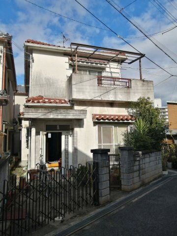 岸和田市小松里町　戸建の外観