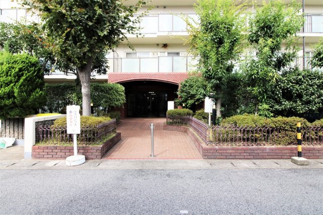 ラール住吉川スカイハイツのエントランス|落ち着いたエントランスです