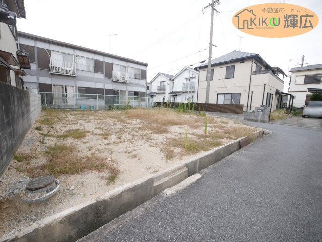 【外観】 | 高砂市米田町米田　土地 | 現在、更地となっております。JR「宝殿駅」より徒歩約17分の距離です。