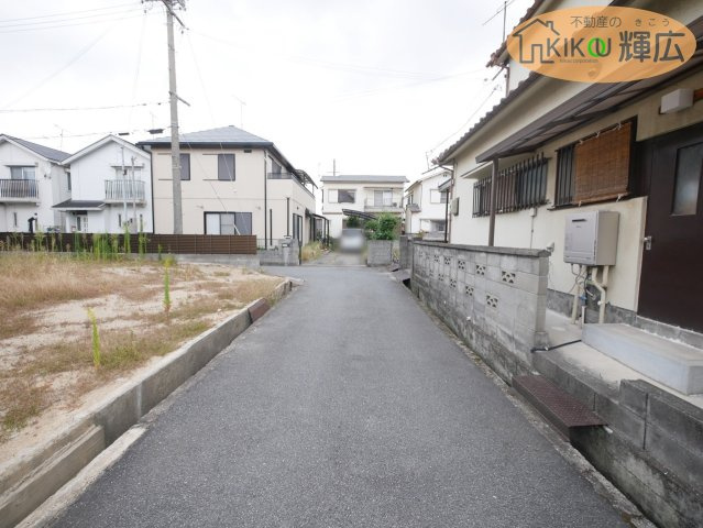 高砂市米田町米田　土地の前面道路含む現地写真|建築ありまんせん。
お好きなハウスメーカーで建築出来ます。