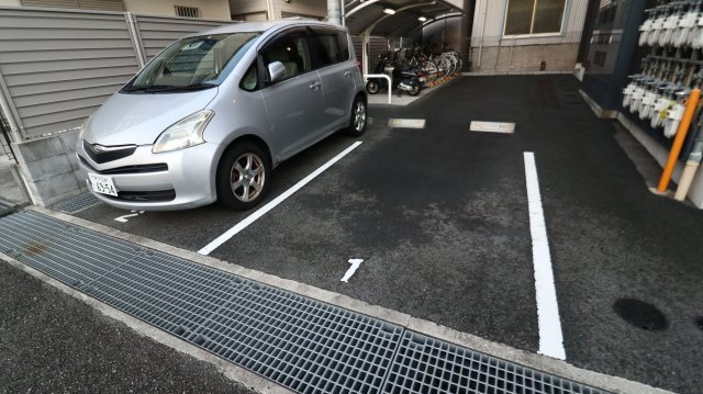 Lune d’or manoの駐車場