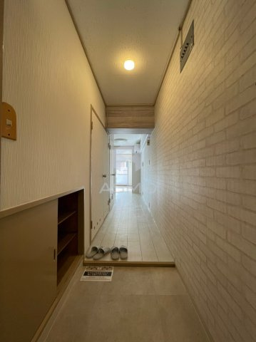 【玄関】 | ホワイトハイツ | 同マンション別部屋参考写真