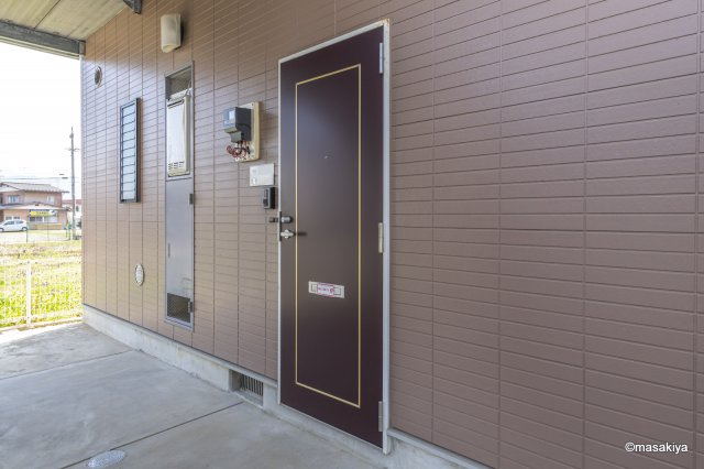 サンライズ豊野のエントランス|玄関ドア