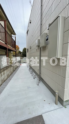 【その他共用部分】 | メゾン美鈴 | 駐輪場　2Fの方は２台まで可能　駐輪シール代１枚300円