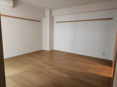 【洋室】 | エスタブレ南森町