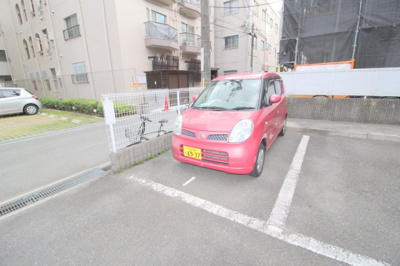 【駐車場】 | サンブラン服部