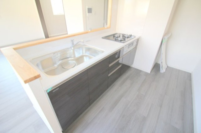 【キッチン】 | スプランディッド池田呉服町 | 別室の写真使用
