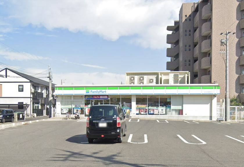 エスポアール北豊中の駐車場